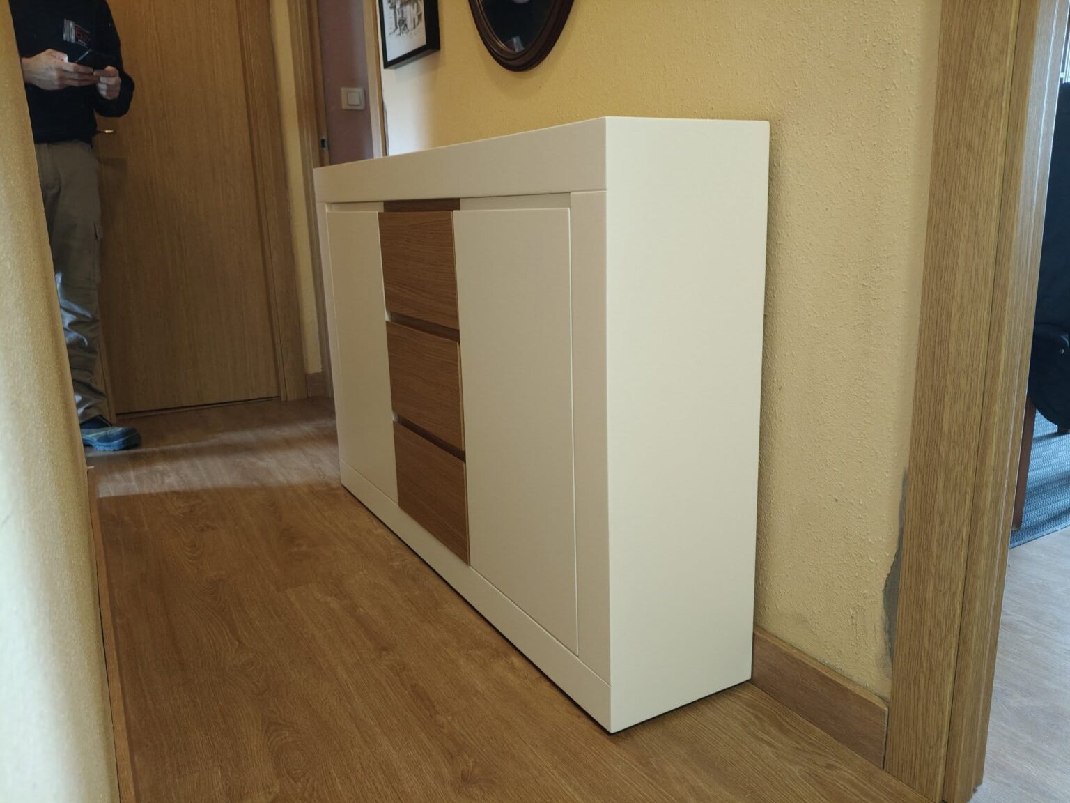 Muebles de baño de madera a medida y resistentes